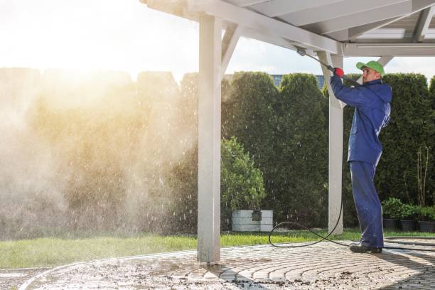 Best Playground Equipment Cleaning  in Freeport, IL